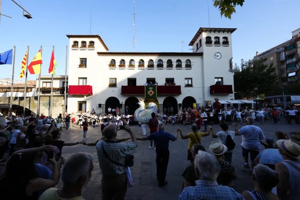 La màgia de la Cercavila de Danses i del Seguici de Festa Major