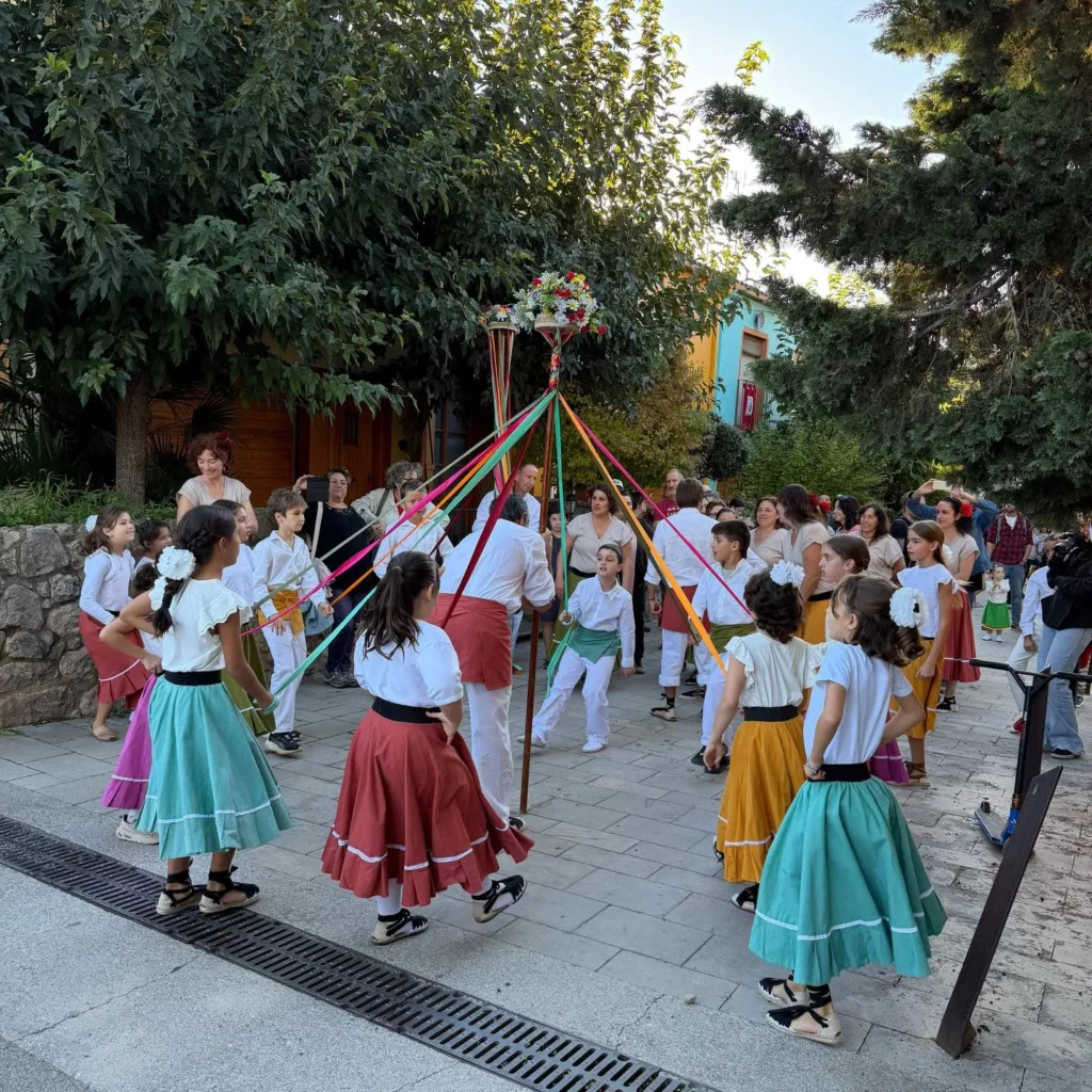 ARA I SEMPRE és un projecte que, entre altres objectius, treballa per… (foto 9)