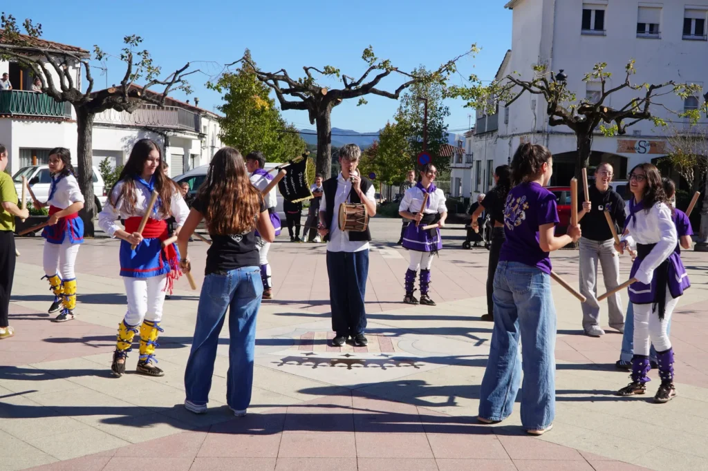 Des d’ARA I SEMPRE, creiem en les Tancades com una eina pedagògica i… (foto 3)